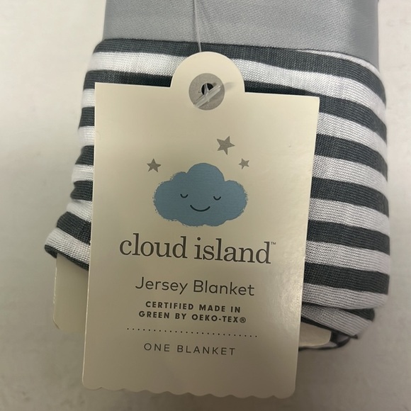 Cloud Island  Baby Blanket 47x47inches - Picture 3 of 4